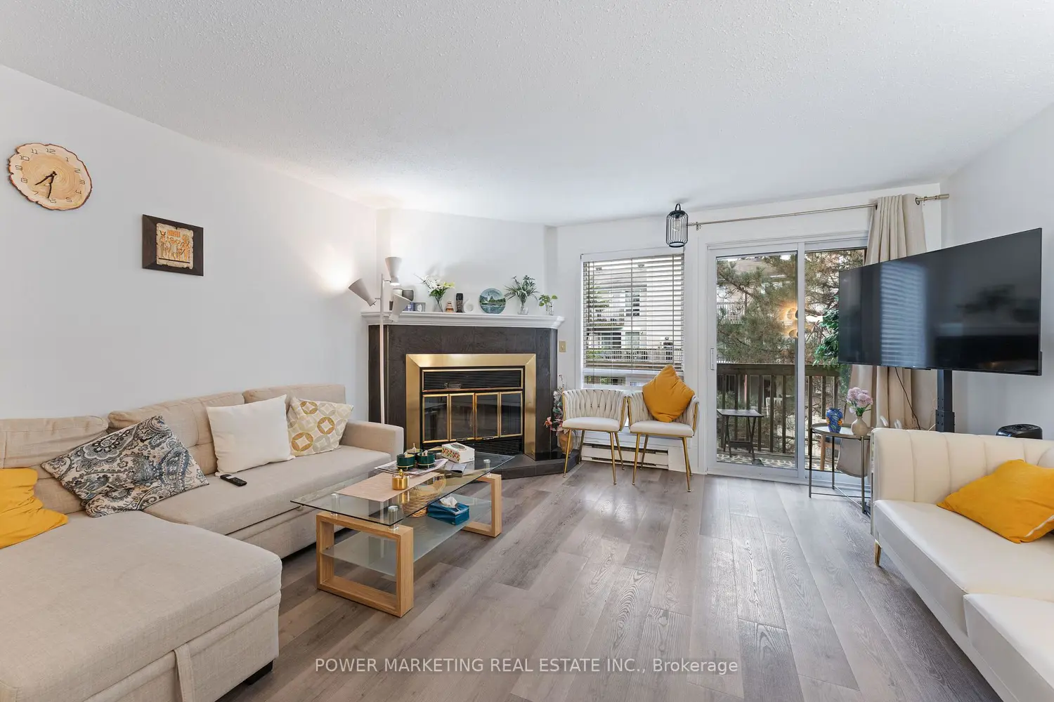 6702 Jeanne D'arc Boulevard B photo 3