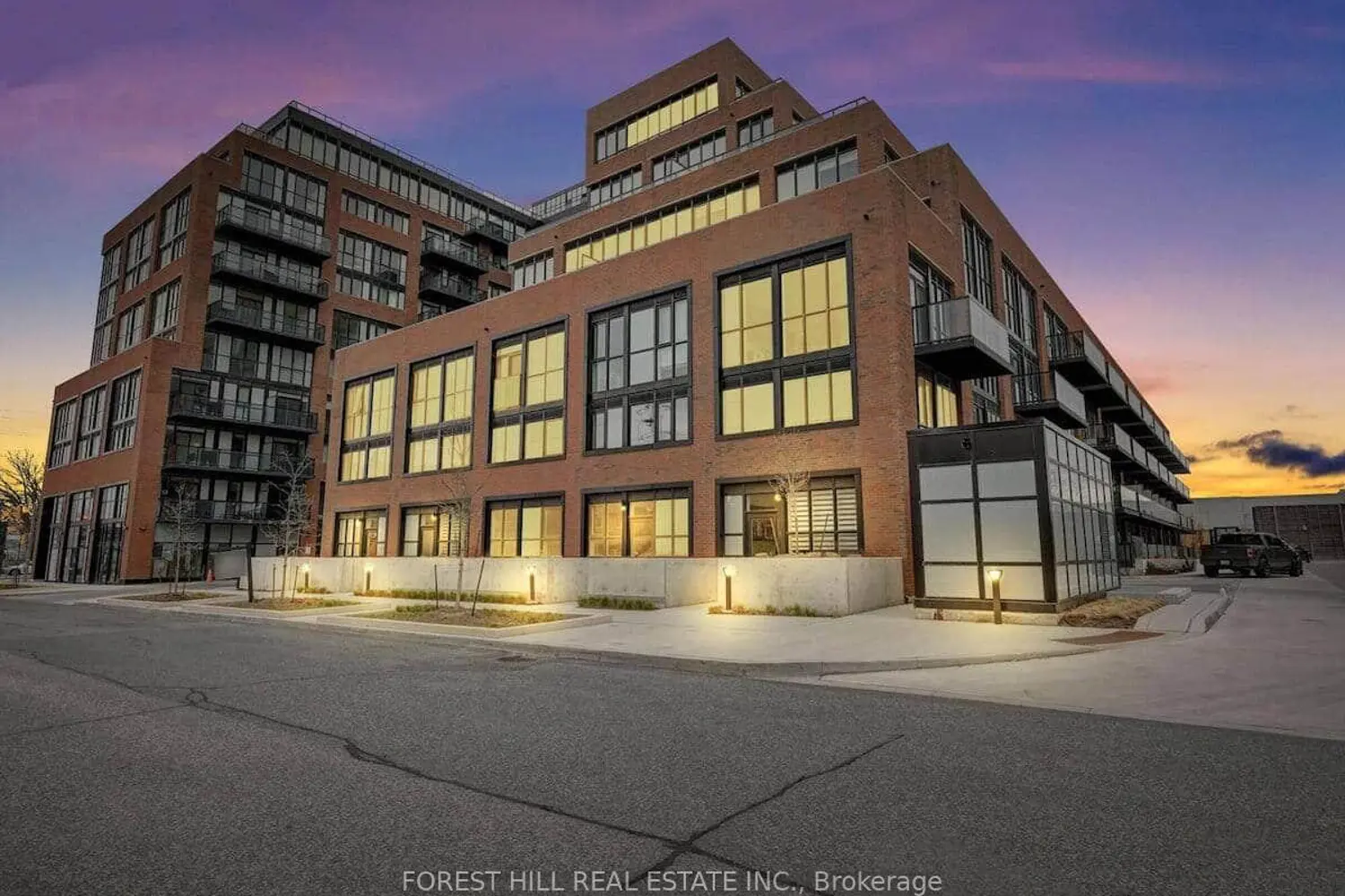 Additional image 15 of 2300 St Clair Avenue 101