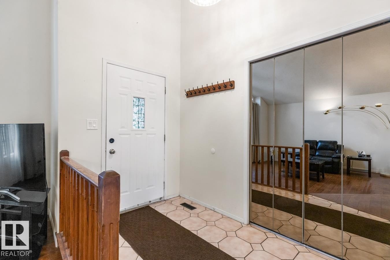 Additional image 8 of 4340 33 Street NW, Edmonton, AB, T6T1B7