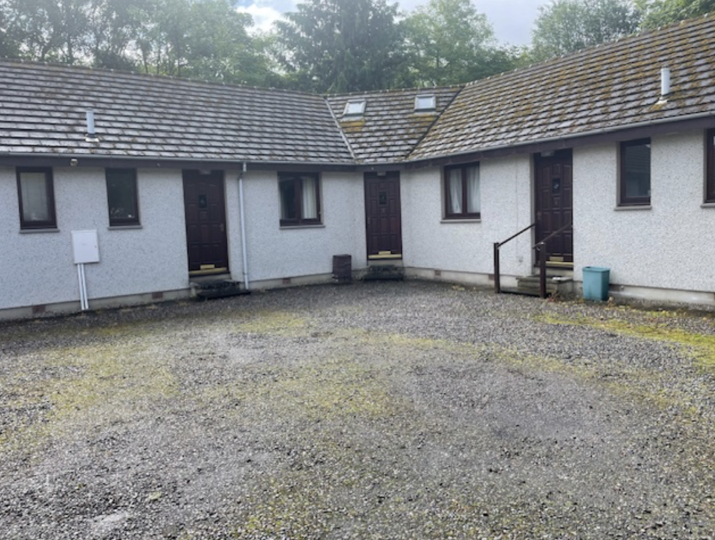 2 bed semi-detached bungalow to rentDrumnadrochit, Inverness IV63