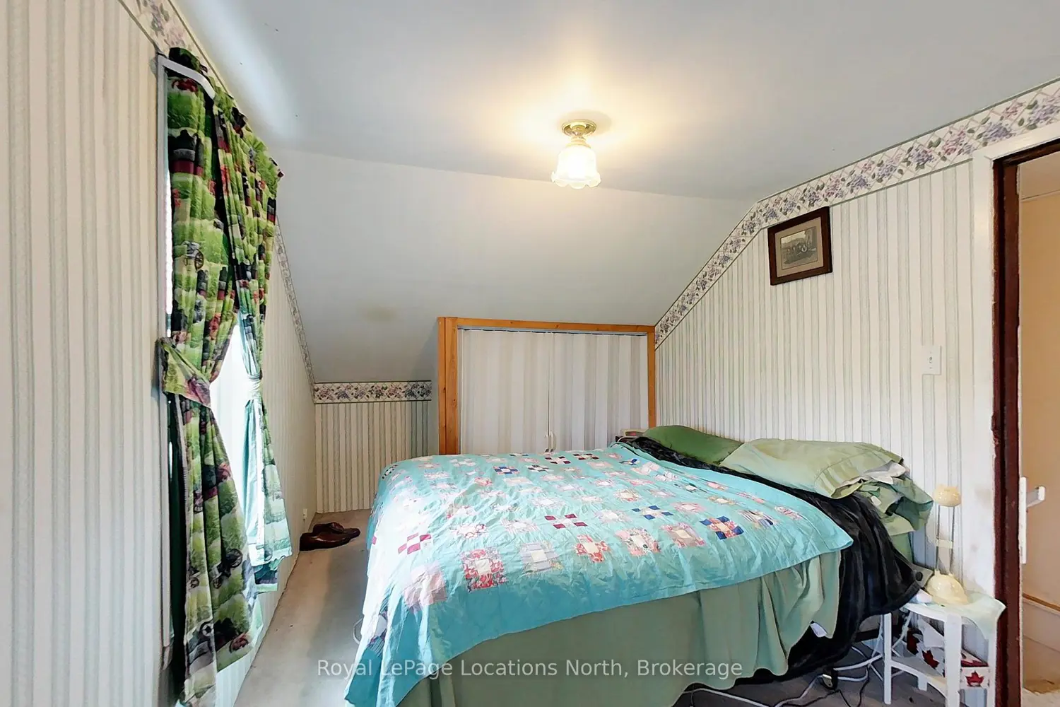 Additional image 9 of 138268 Grey 112 Road