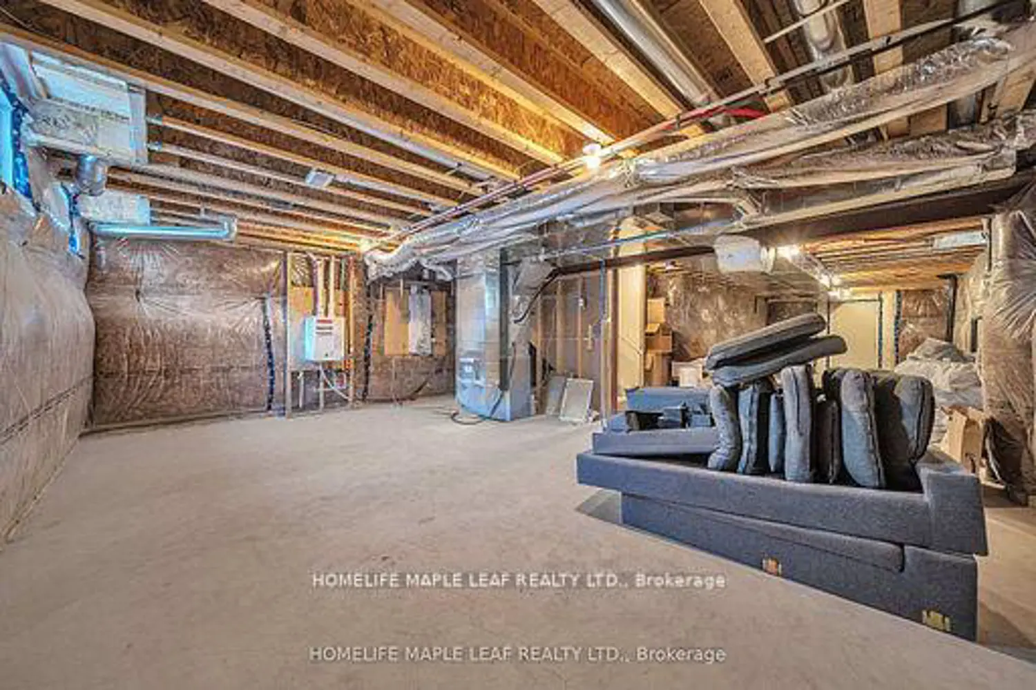 Additional image 15 of 32 Camino Real Drive