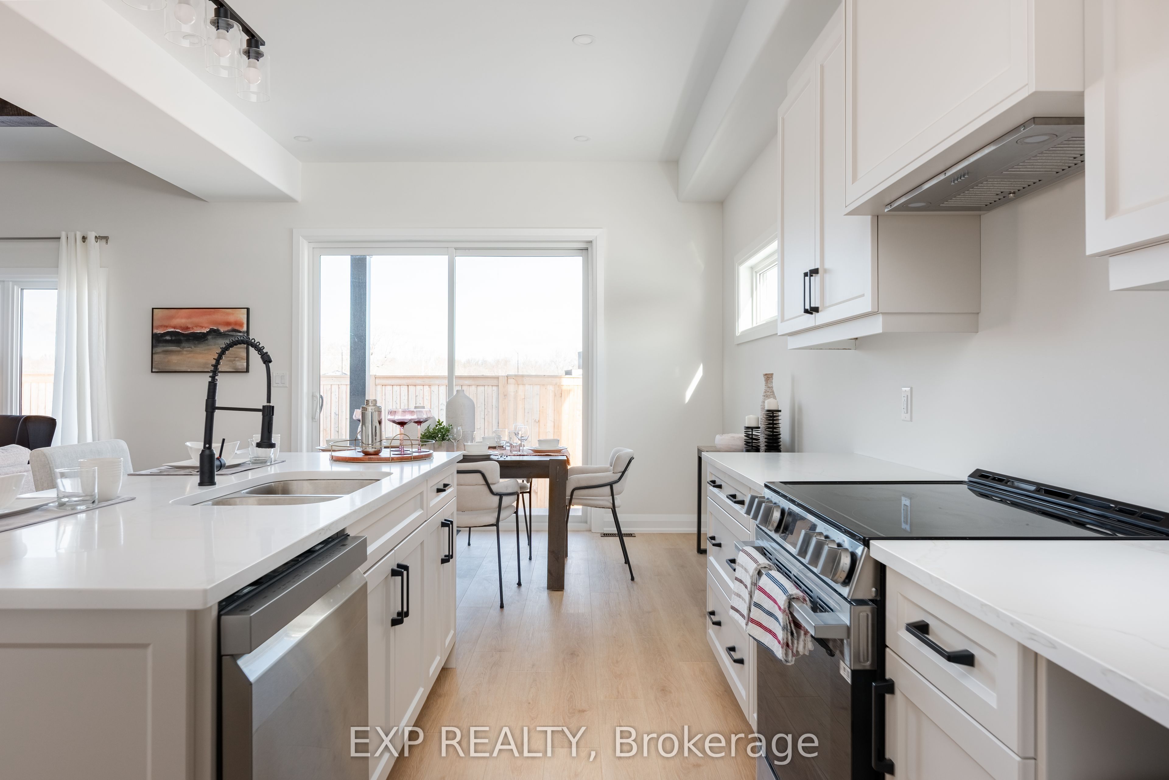 Additional image 3 of 6152 Curlin Crescent, Niagara Falls, ON, L2H 3W8