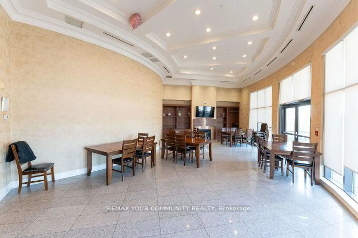 Additional image 14 of 11121 Yonge Street 519