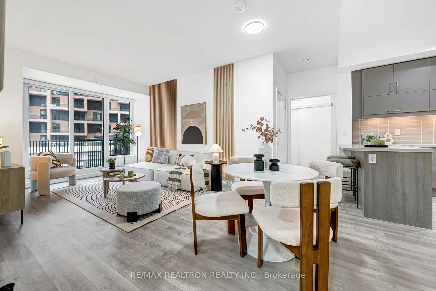 Additional image 4 of 38 Simcoe Promenade 403C