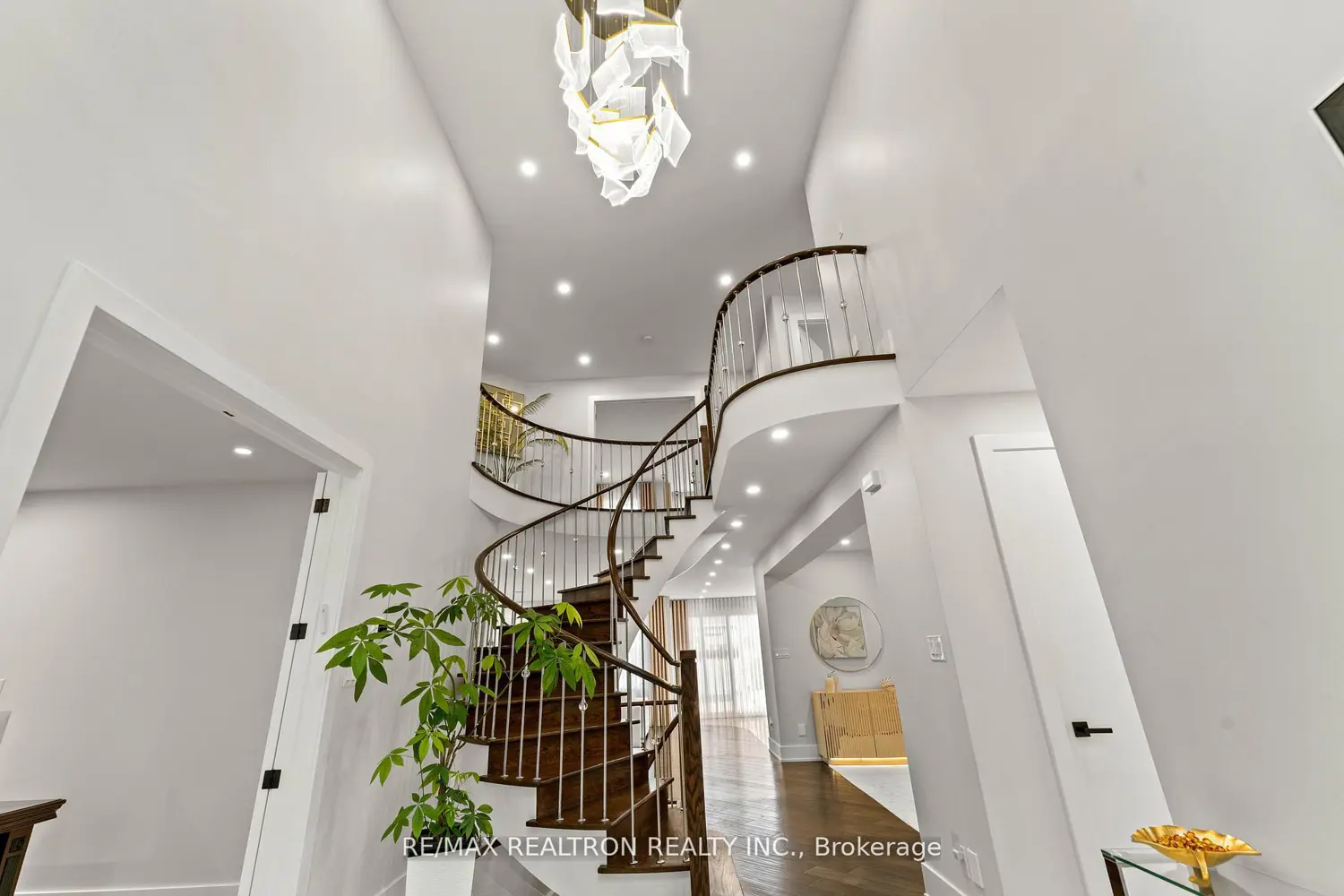 Additional image 6 of 63 Willett Crescent