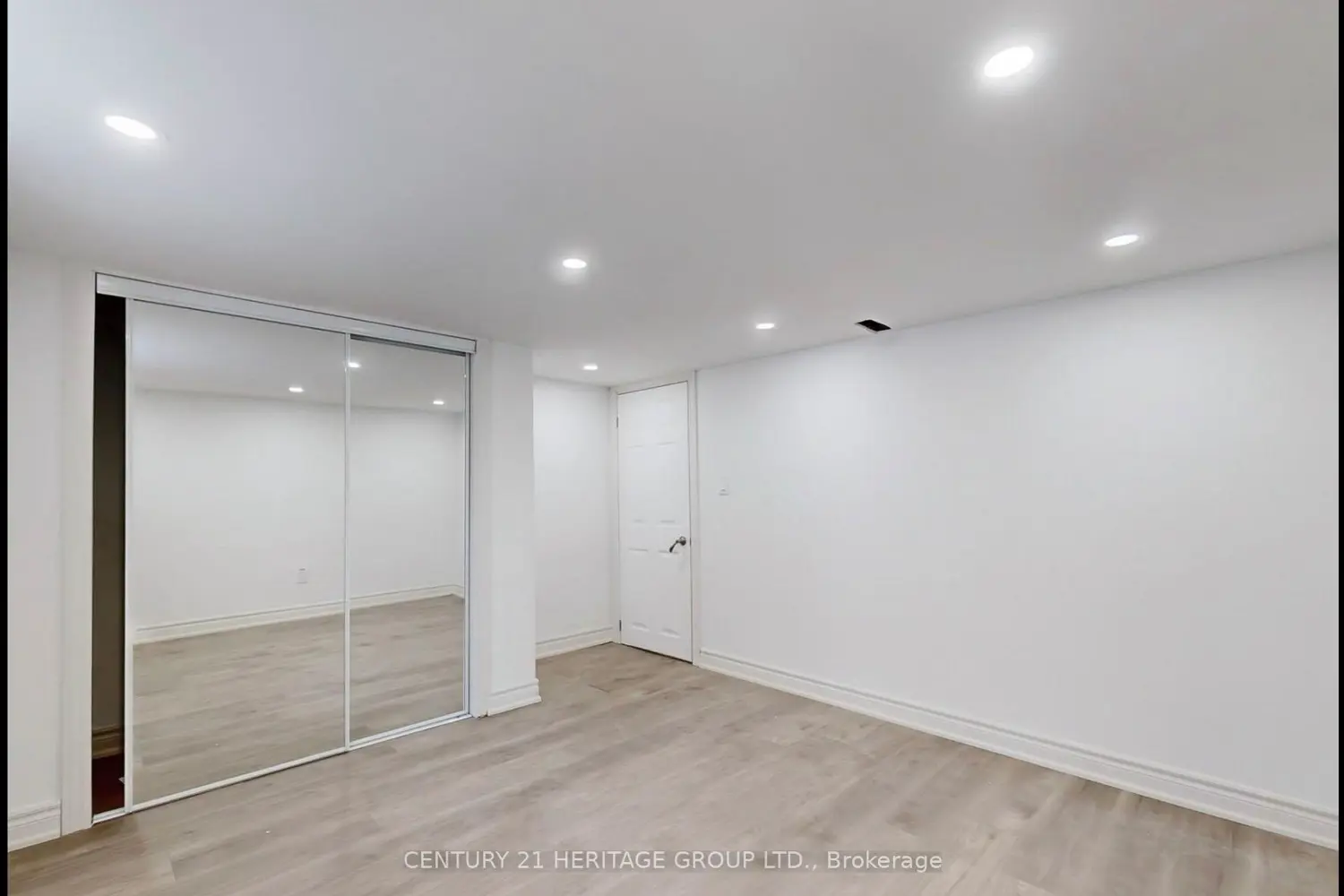 Additional image 10 of 20015 Bathurst Street