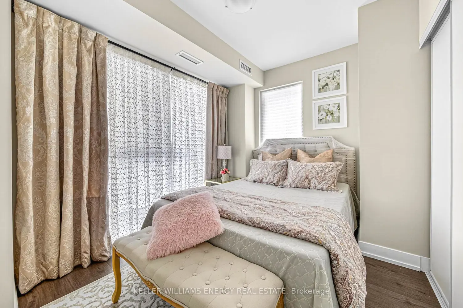 Additional image 10 of 2550 Simcoe Street 405