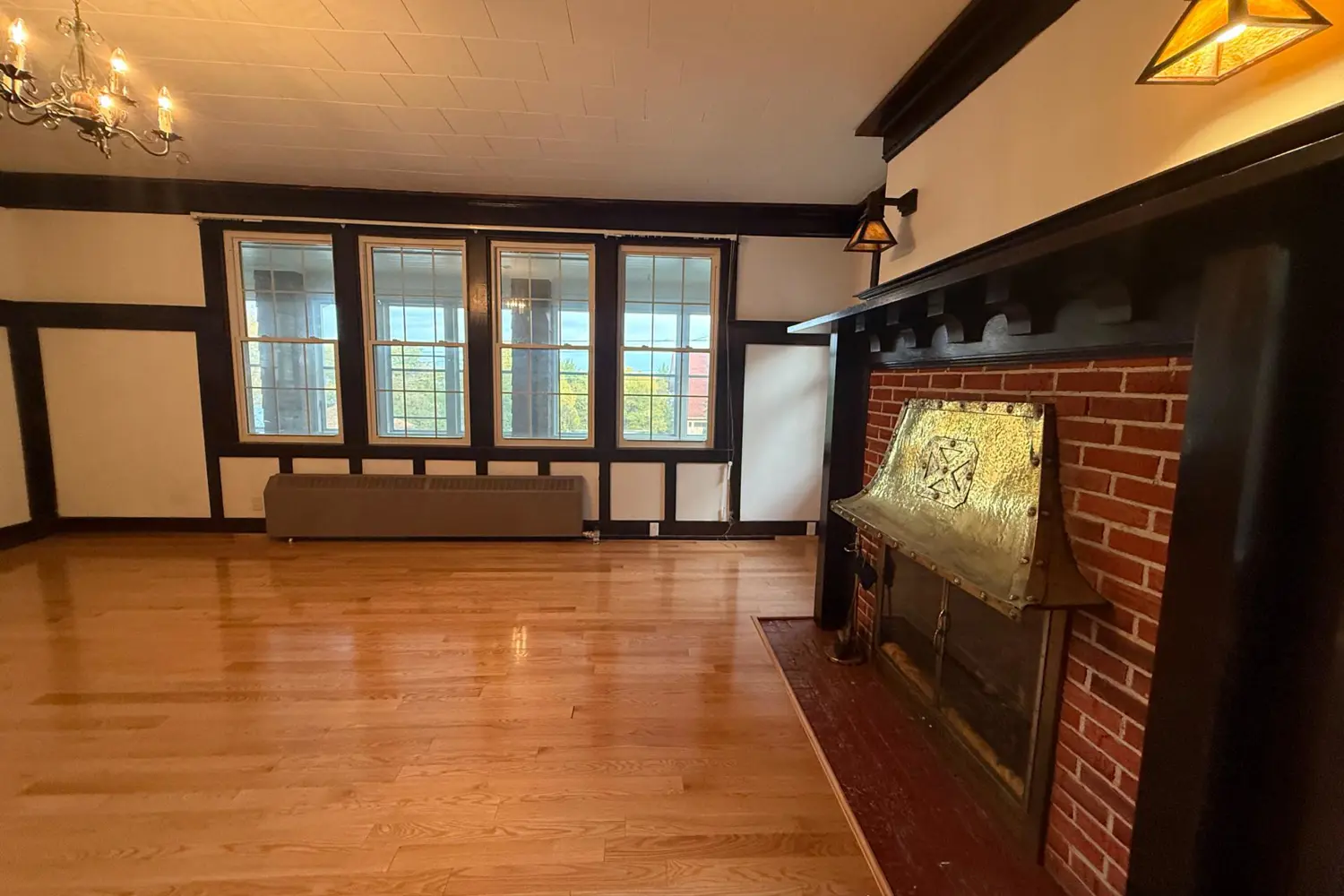 Additional image 4 of 640 Brewster Street