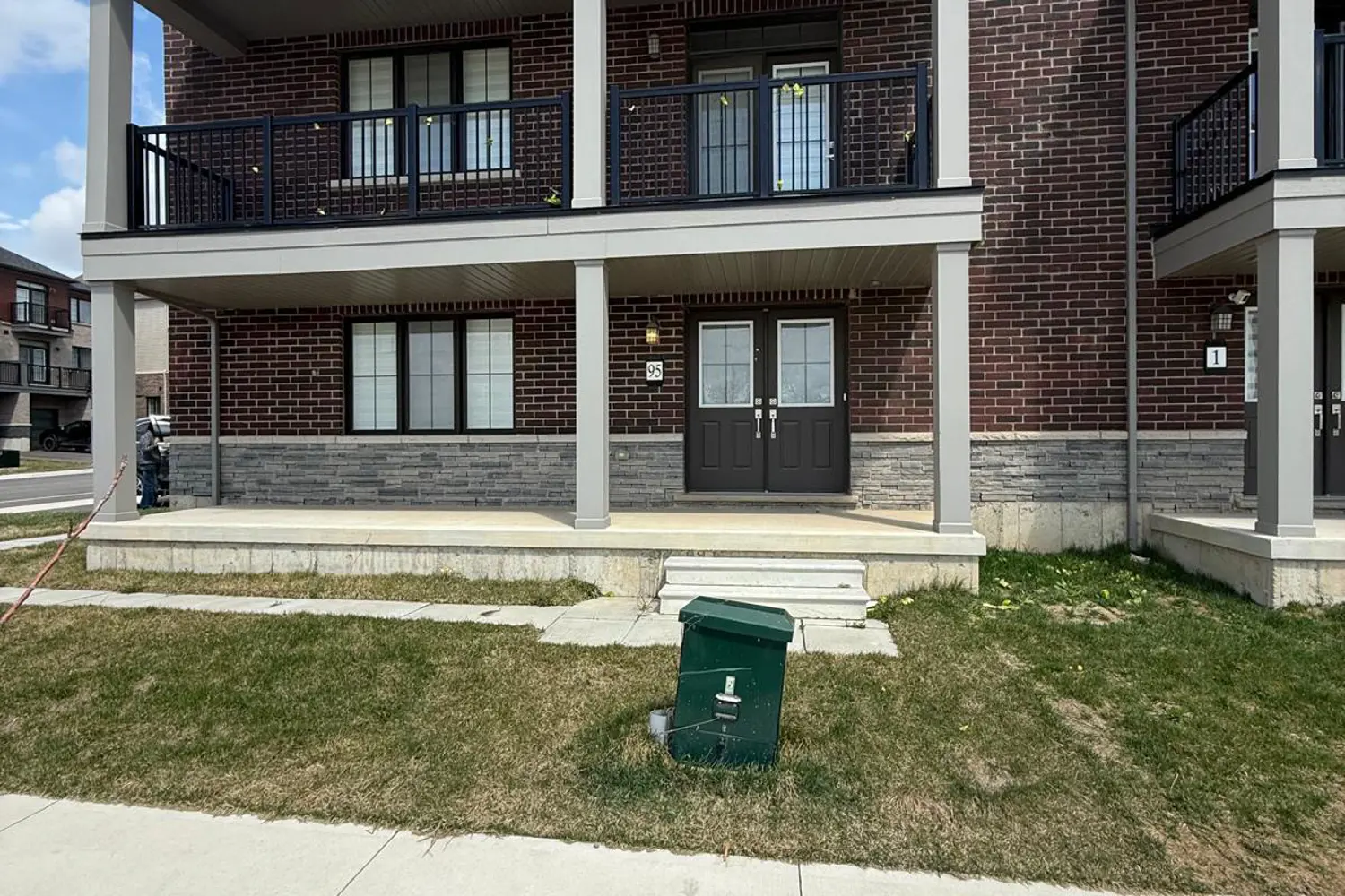 95 Norwich Crescent photo 2