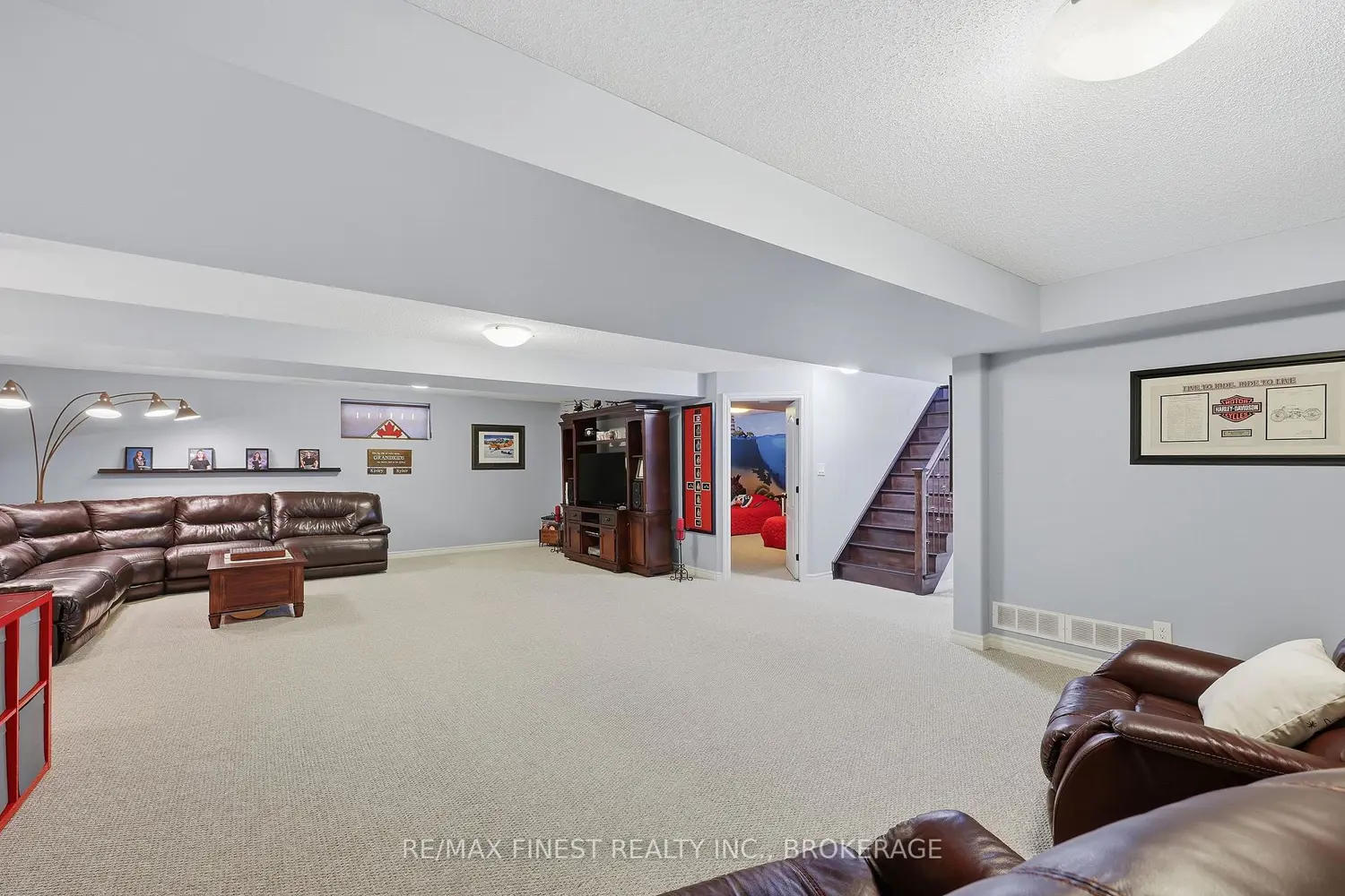 Additional image 9 of 1667 Crimson Crescent