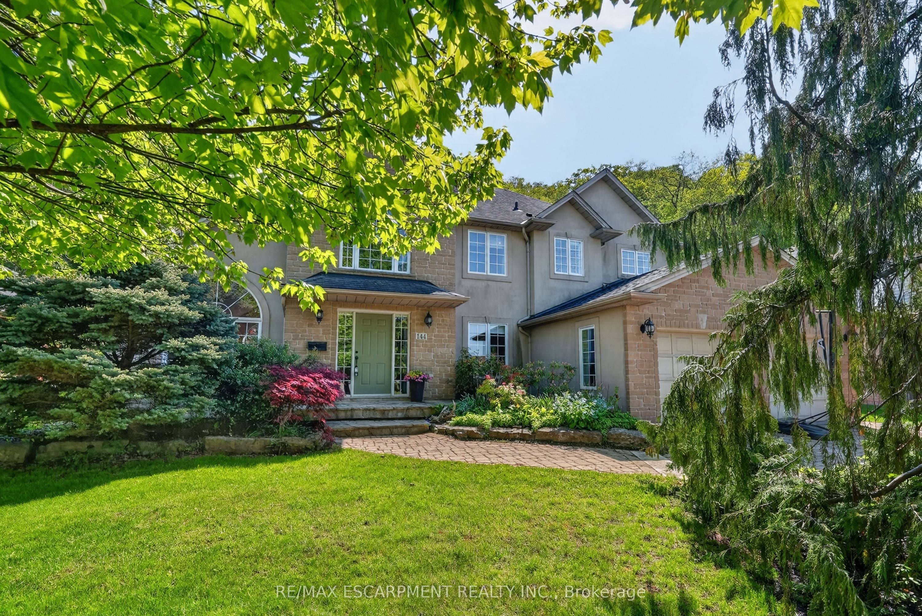 Additional image 2 of 144 Dorchester Drive, Grimsby, ON, L3M 5J9