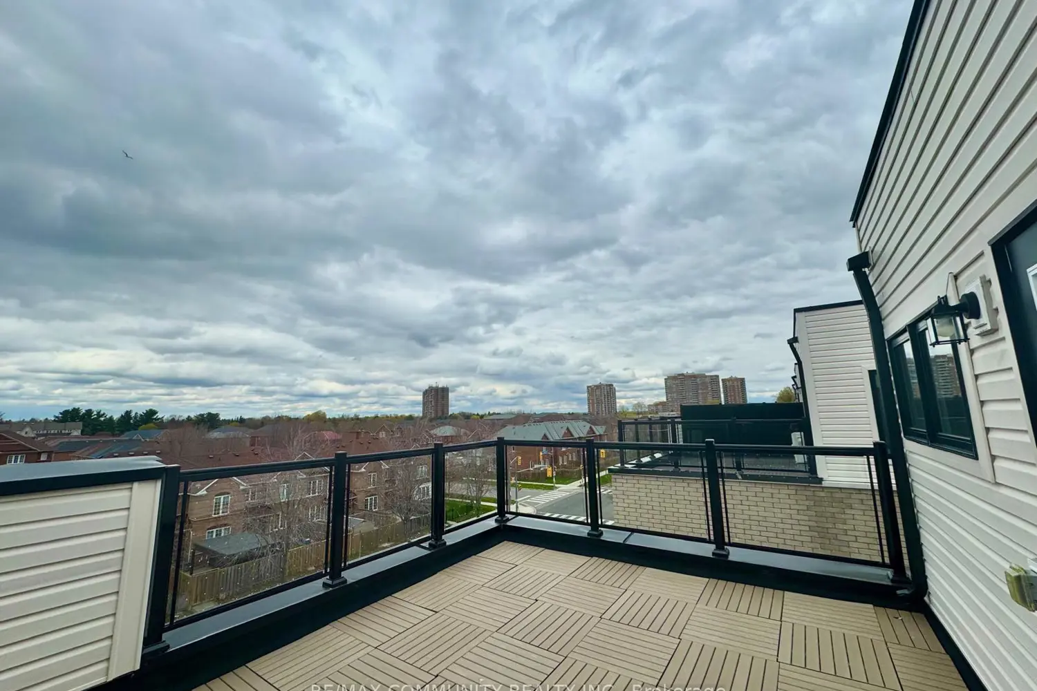 Additional image 10 of 245 Mclevin Avenue 23