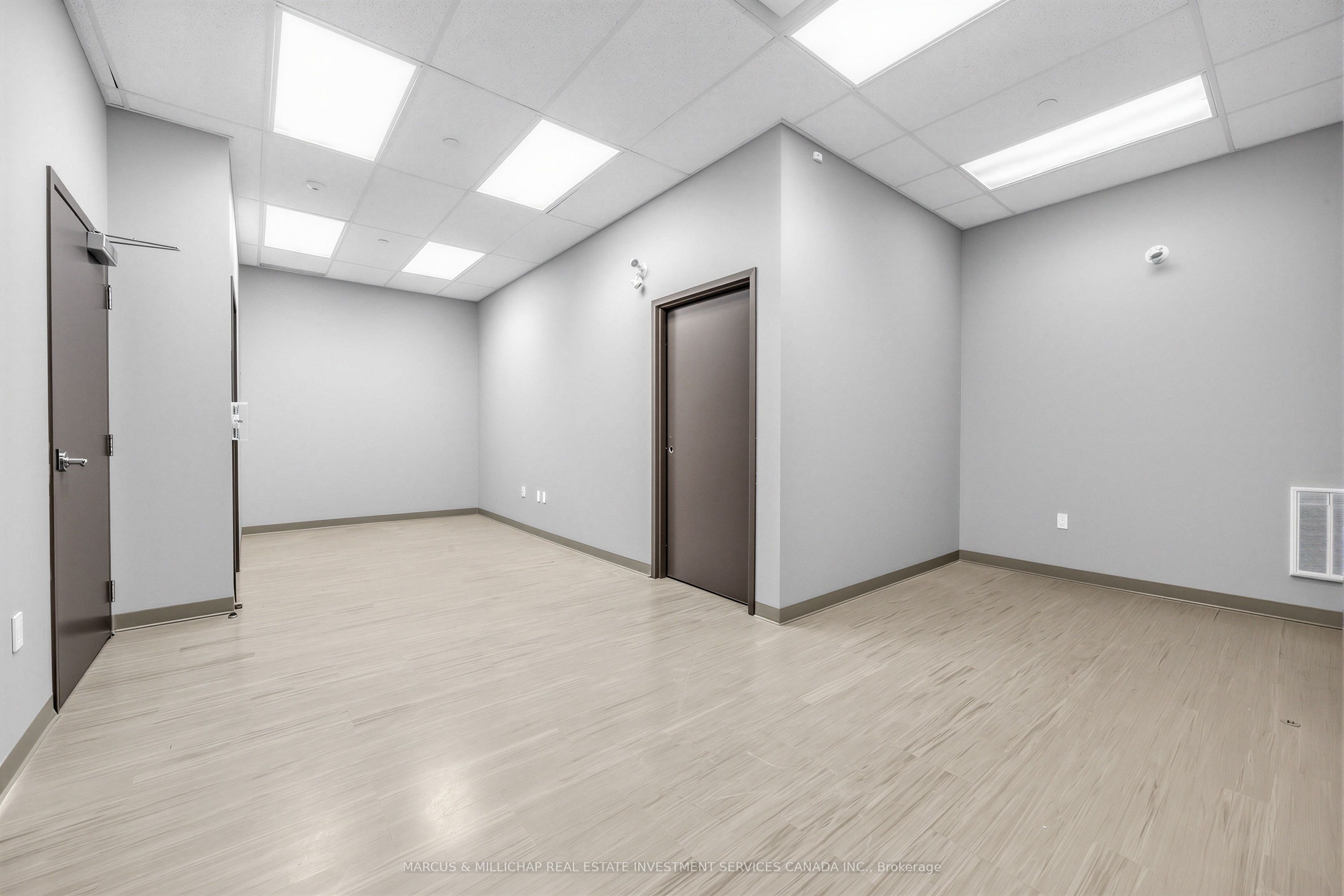 Additional image 5 of 5-215 Delta Park Boulevard, Brampton, ON, L6T 0H9