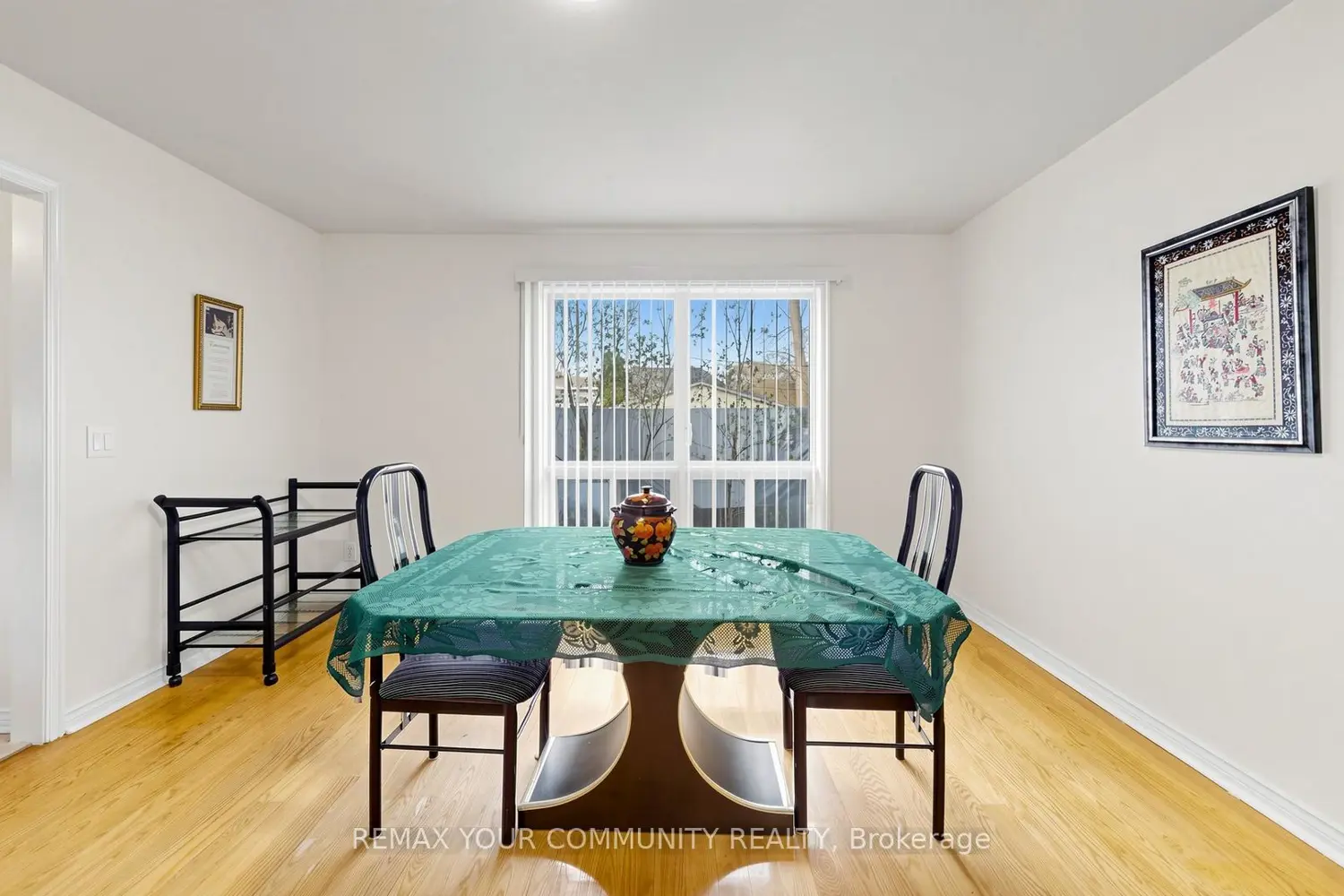 50 Riverglen Drive photo 2