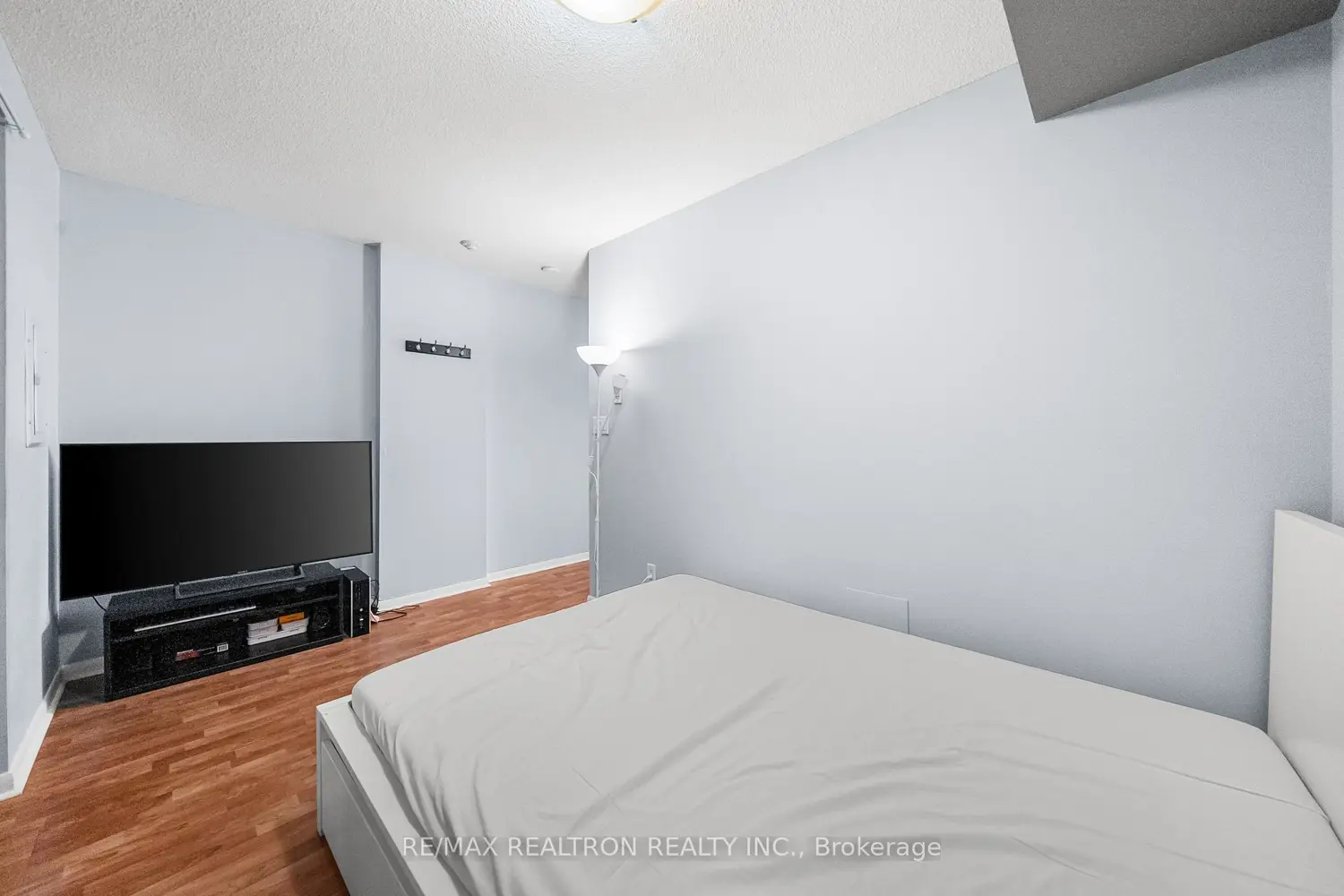 Additional image 7 of 2464 Weston Road 405