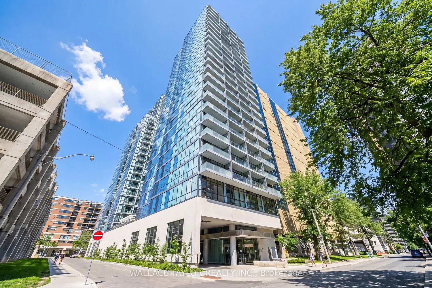 Additional image 2 of 210 Simcoe Street 1702