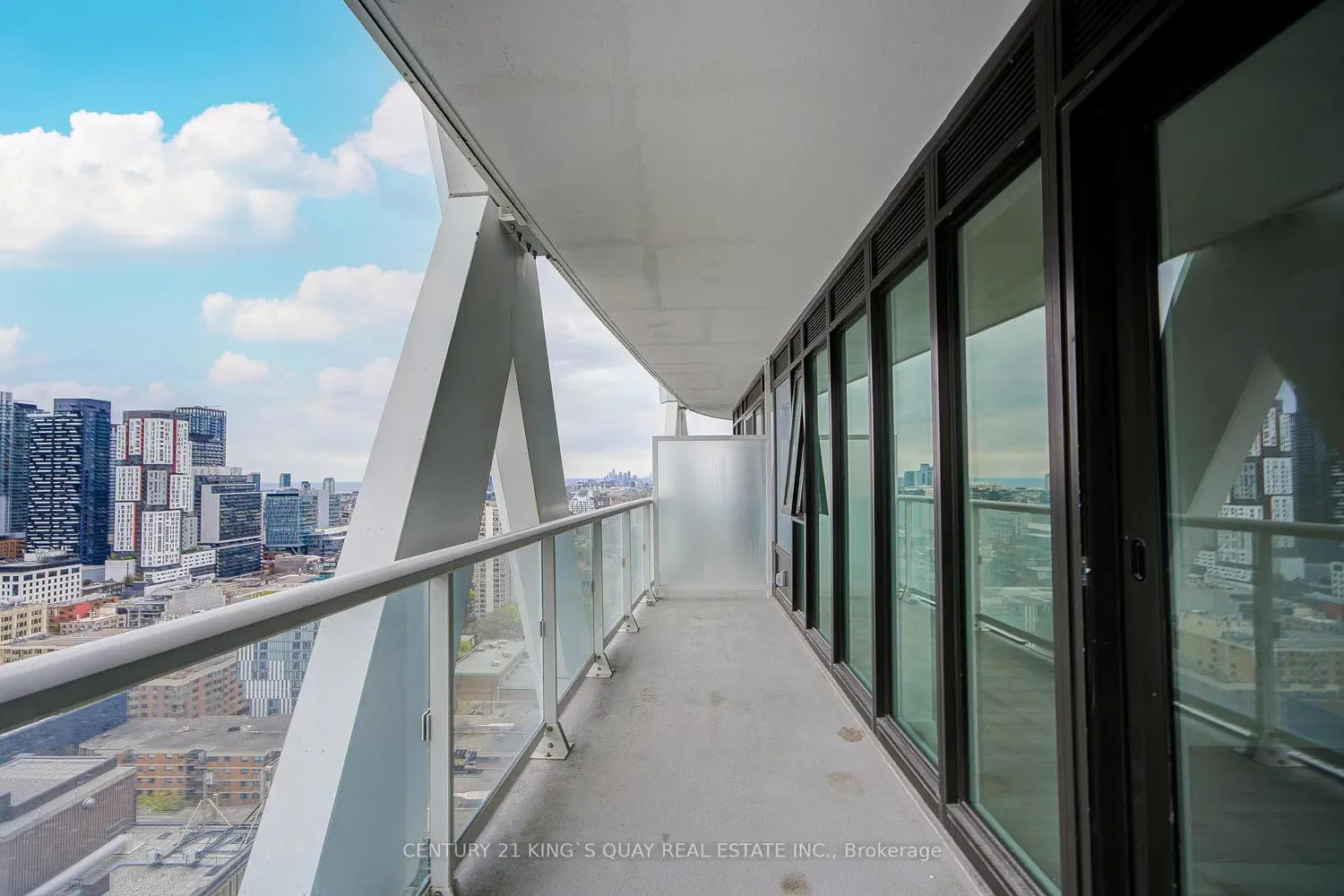 Additional image 9 of 230 Simcoe Street 2417
