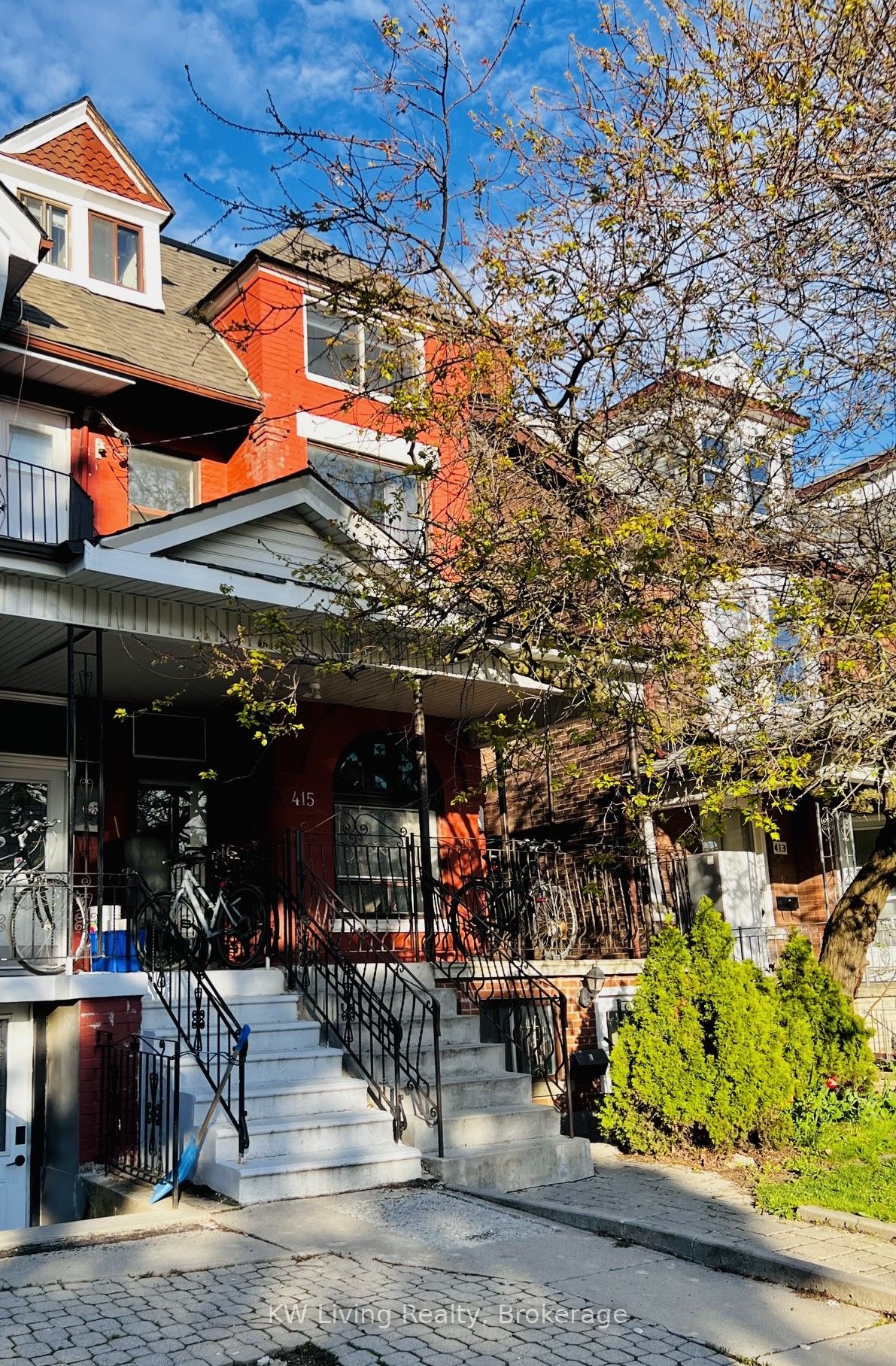 Additional image 2 of Main-415 Manning Avenue, Toronto, ON, M6G 2V6