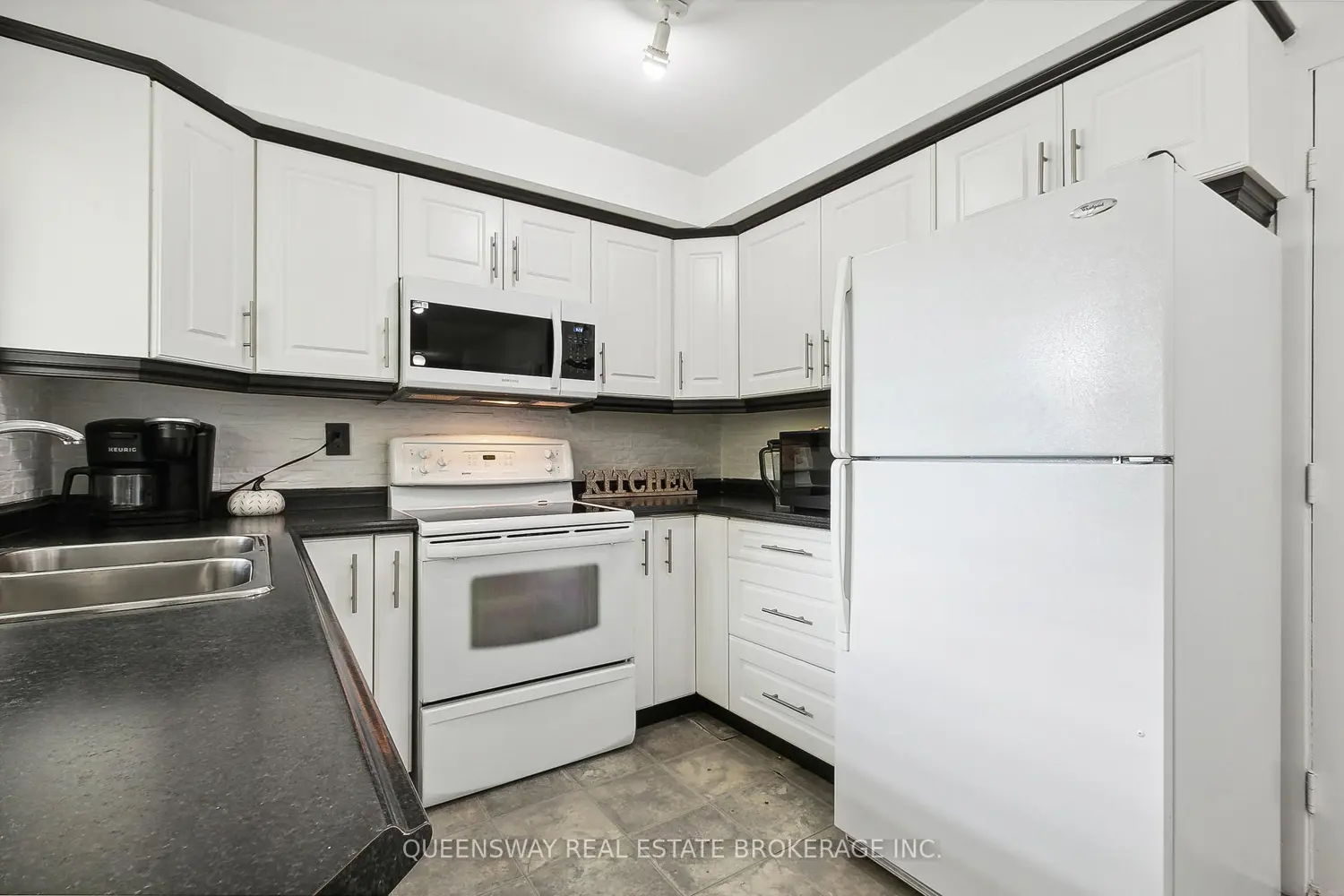 Additional image 11 of 6520 Corfu Road 1