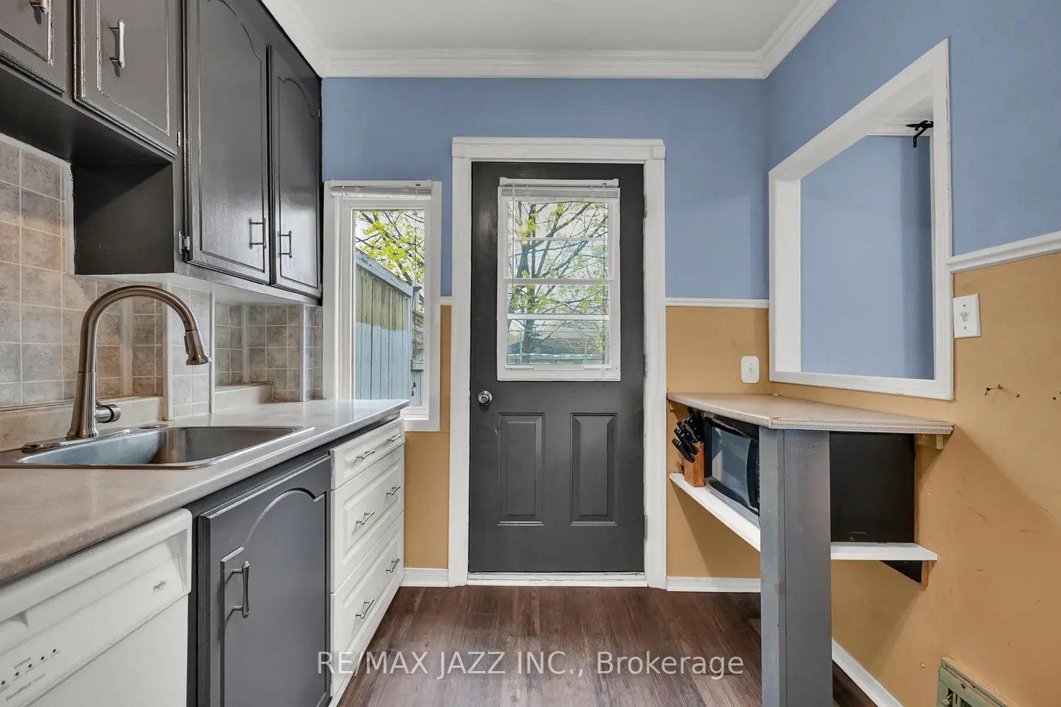 Additional image 14 of 636 Carnegie Avenue