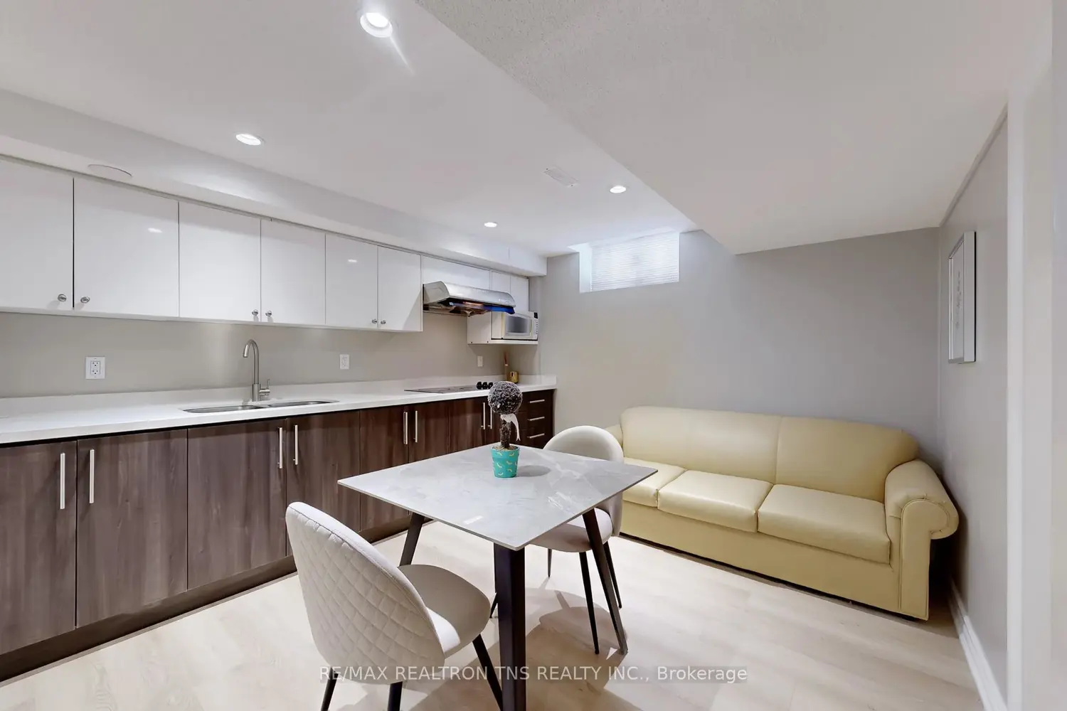 Additional image 18 of 11 Delevan Court