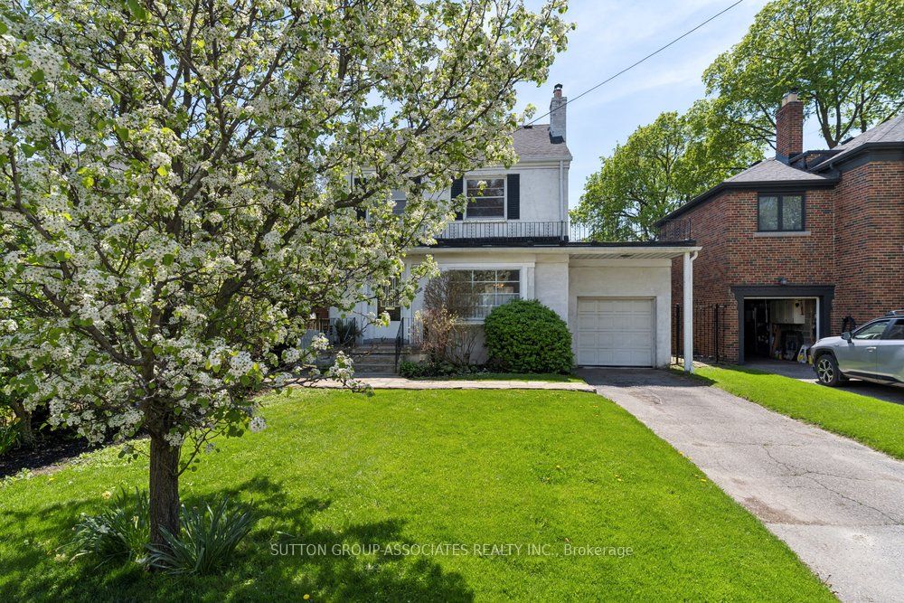 5 Delhi Avenue, Toronto, ON, M5M 3B5