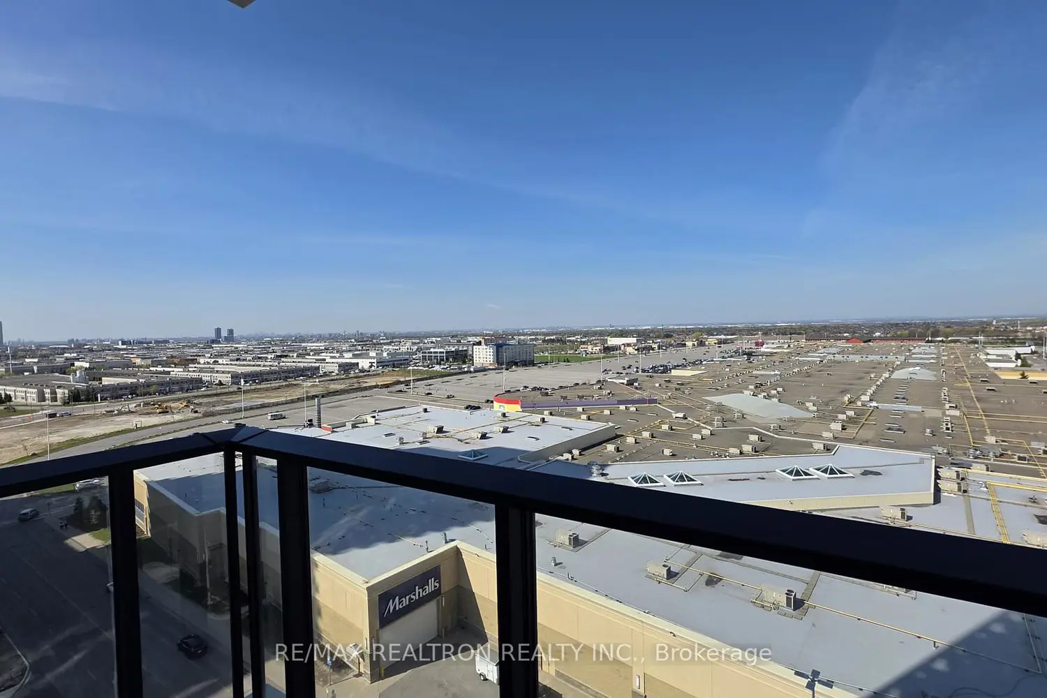 Additional image 16 of 9000 Jane Street 1220