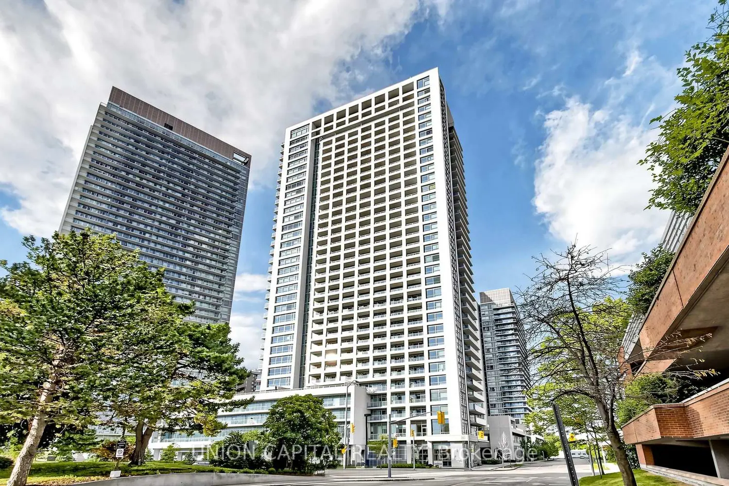 275 Yorkland Road 2505
