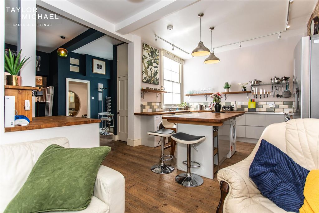 Additional image 6 of 4 bed flat to rentSt. Georges Road, Brighton BN2