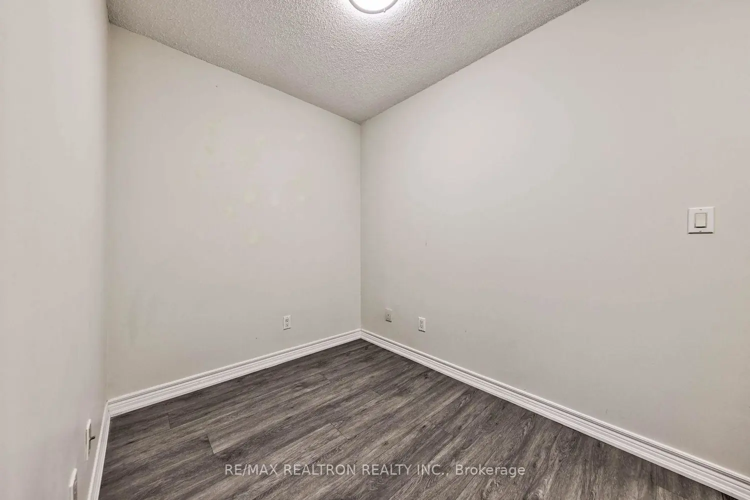 Additional image 15 of 761 Bay Street 610