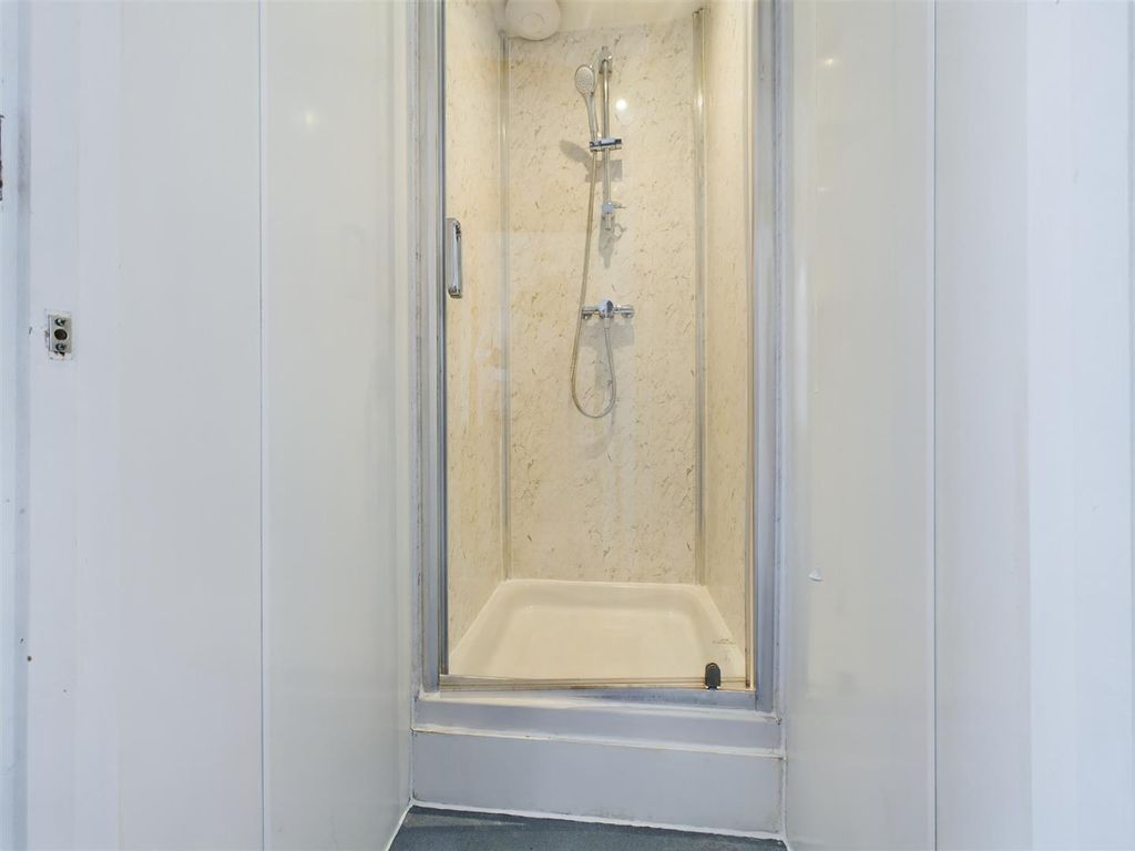 Additional image 12 of 7 bed shared accommodation to rentAlbion Hill, Brighton BN2
