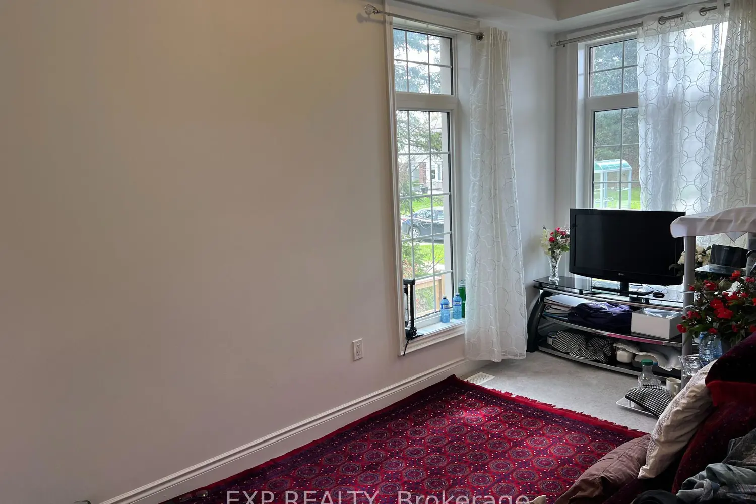 Additional image 6 of 947 Finley Avenue