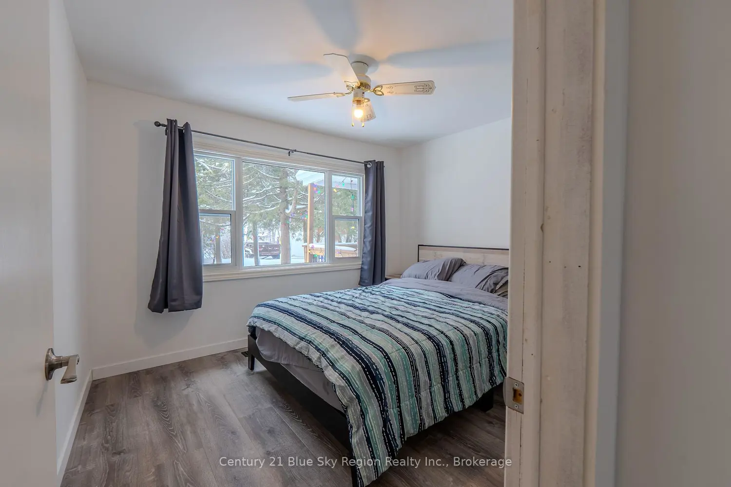 Additional image 10 of 12 Mowat Crescent