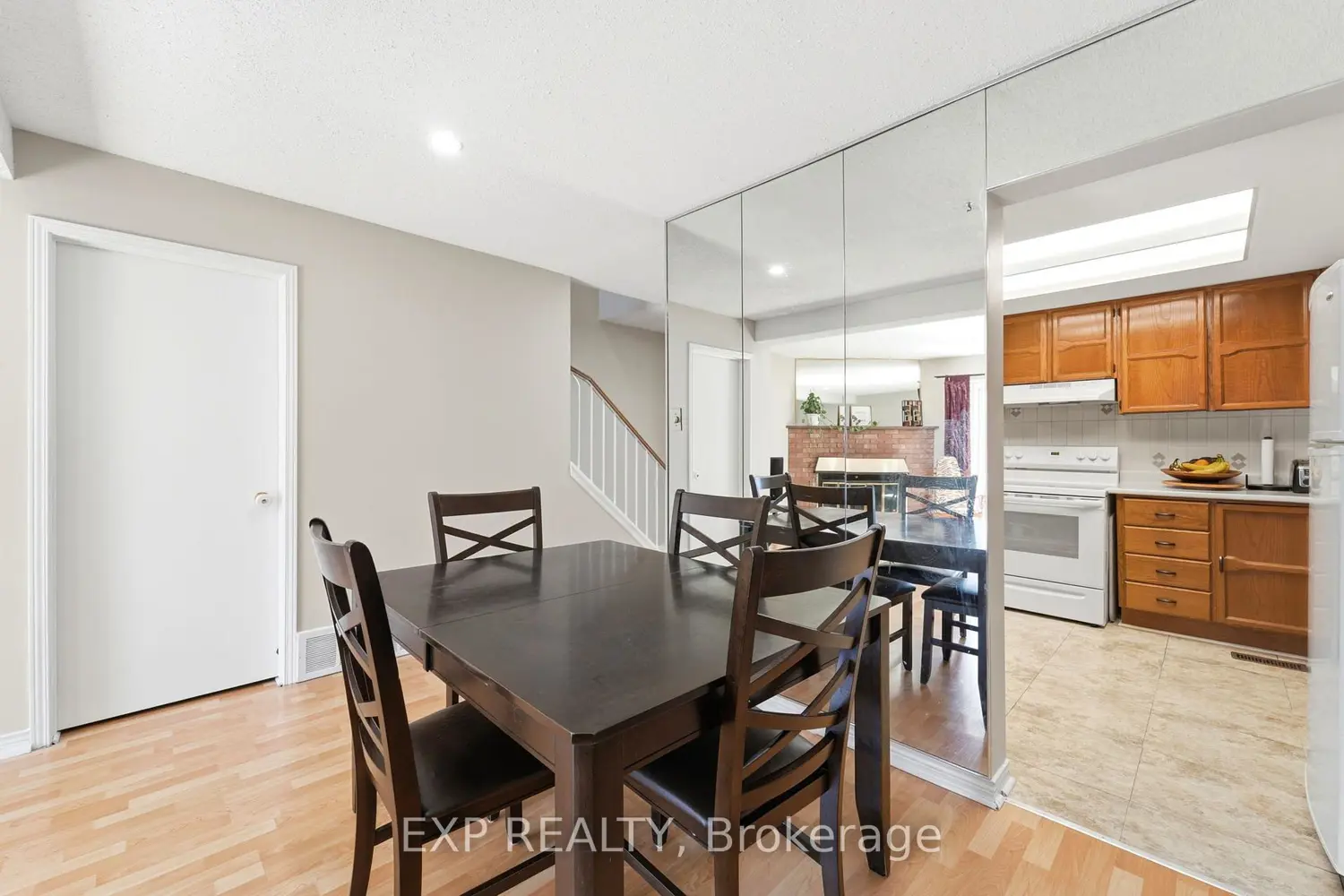 322 Robillard Private 8 photo 5