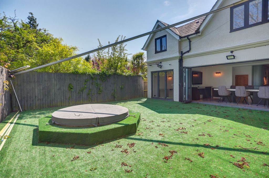 Additional image 24 of 5 bed detached house to rentDyke Road Avenue, Brighton BN1