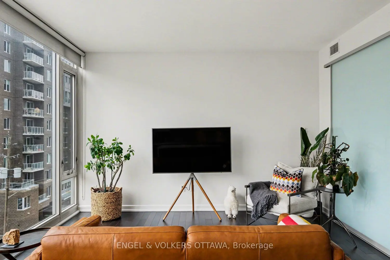 Additional image 8 of 300 Lisgar Street 513