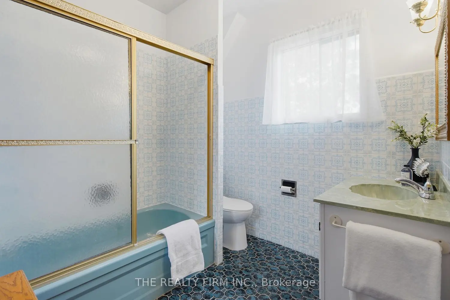Additional image 14 of 908 William Street