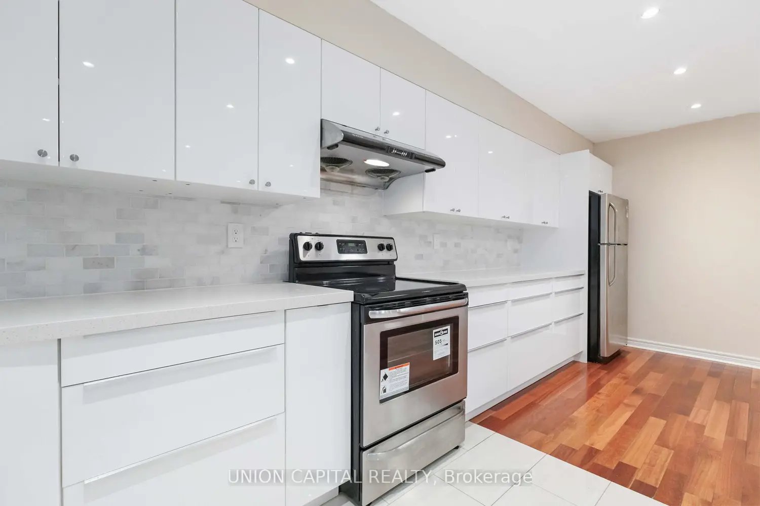 Additional image 7 of 25 Maple Ridge Crescent