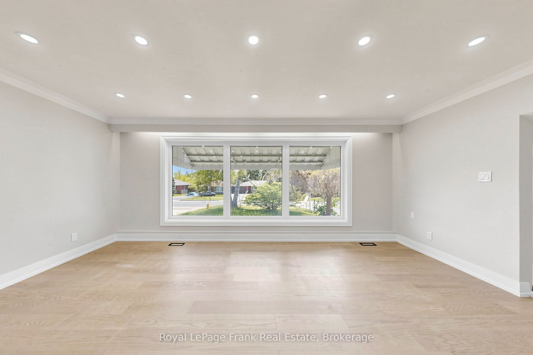 Additional image 5 of 344 Rossland Road E, Oshawa, ON, L1G 2X1