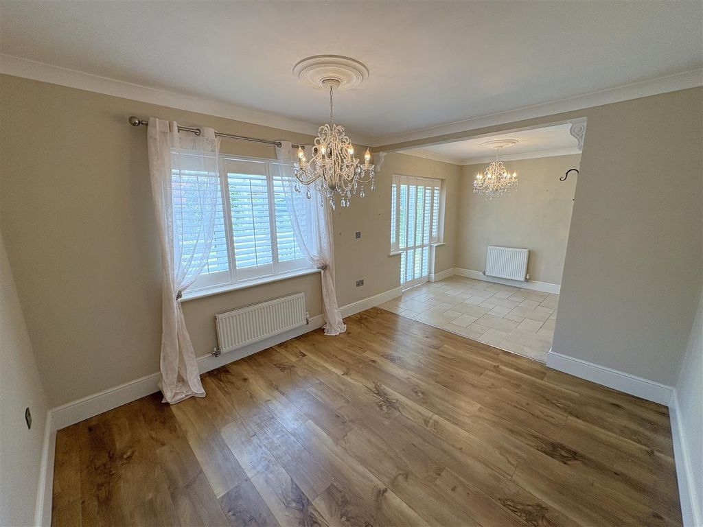 Additional image 8 of 5 bed detached house to rentGlaisdale Court, Darlington DL3