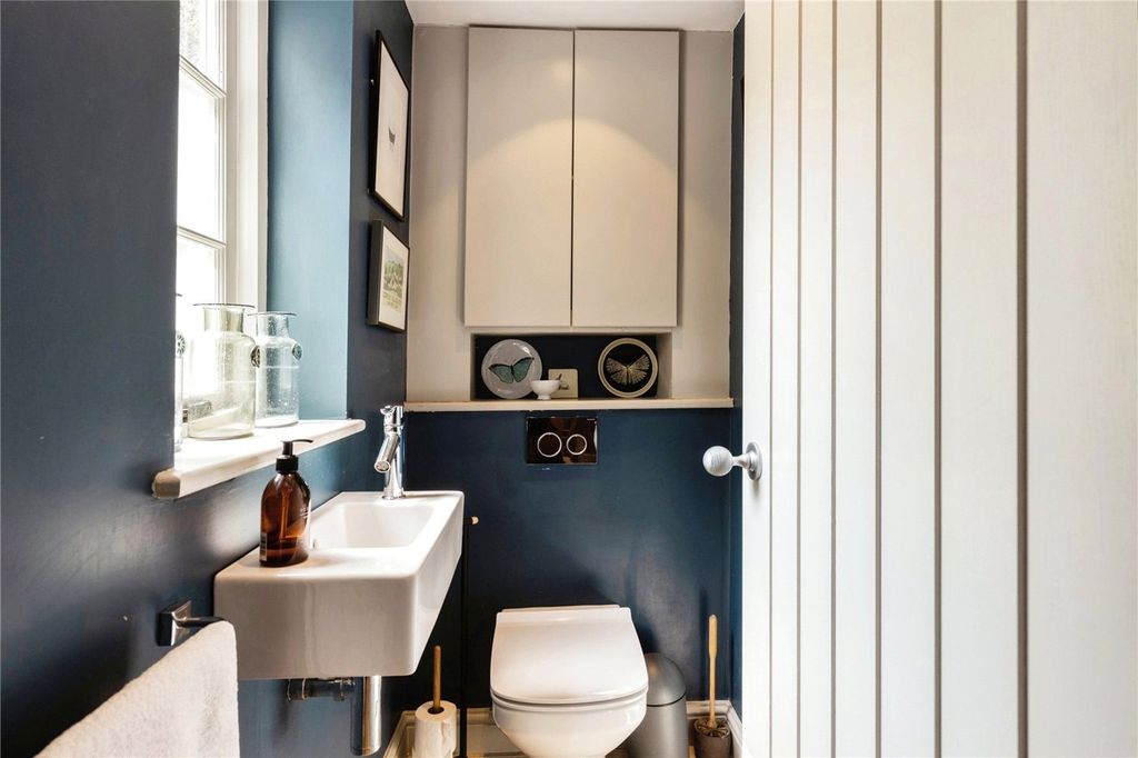 Additional image 10 of 3 bed semi-detached house to rentCowley, Cheltenham, Gloucestershire GL53