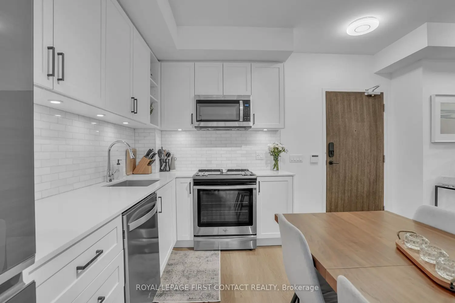Additional image 2 of 100 Eagle Rock Way 407
