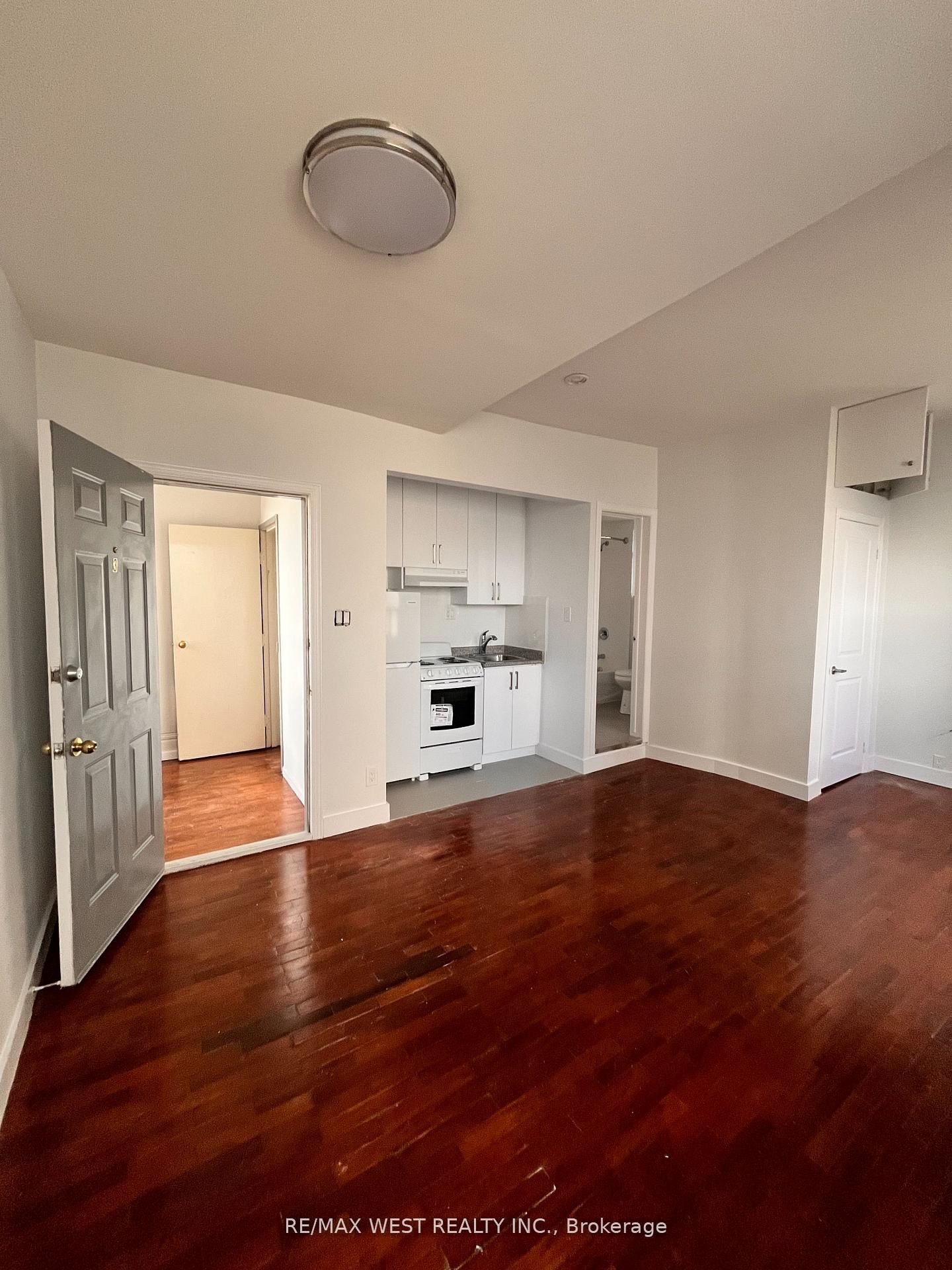 Additional image 3 of 3-96 Springhurst Avenue, Toronto, ON, M6K 1C1