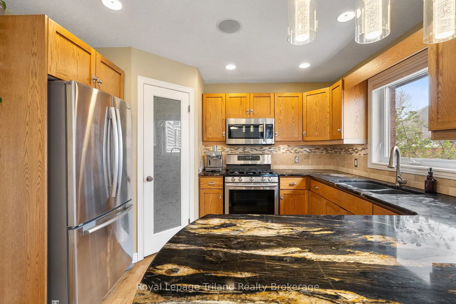 Additional image 3 of 204 Falcon Drive