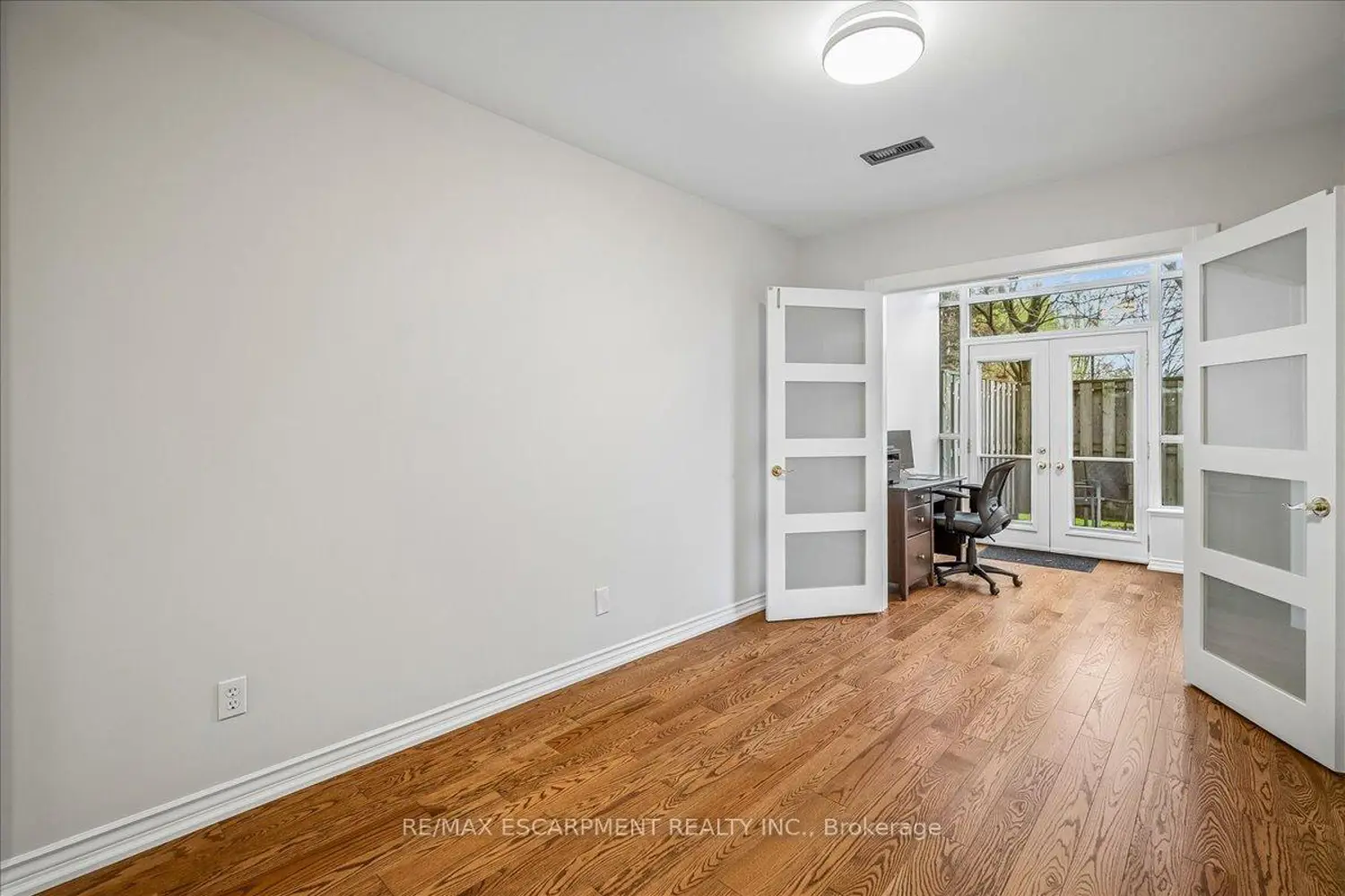 Additional image 13 of 1276 Maple Crossing Boulevard 106