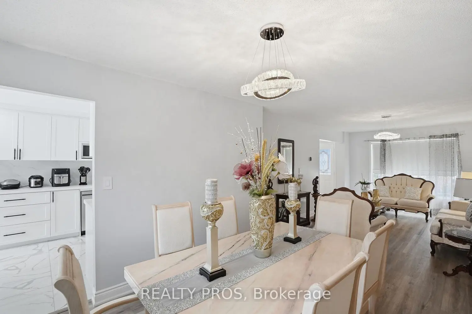 Additional image 11 of 38 Pebble Beach Court