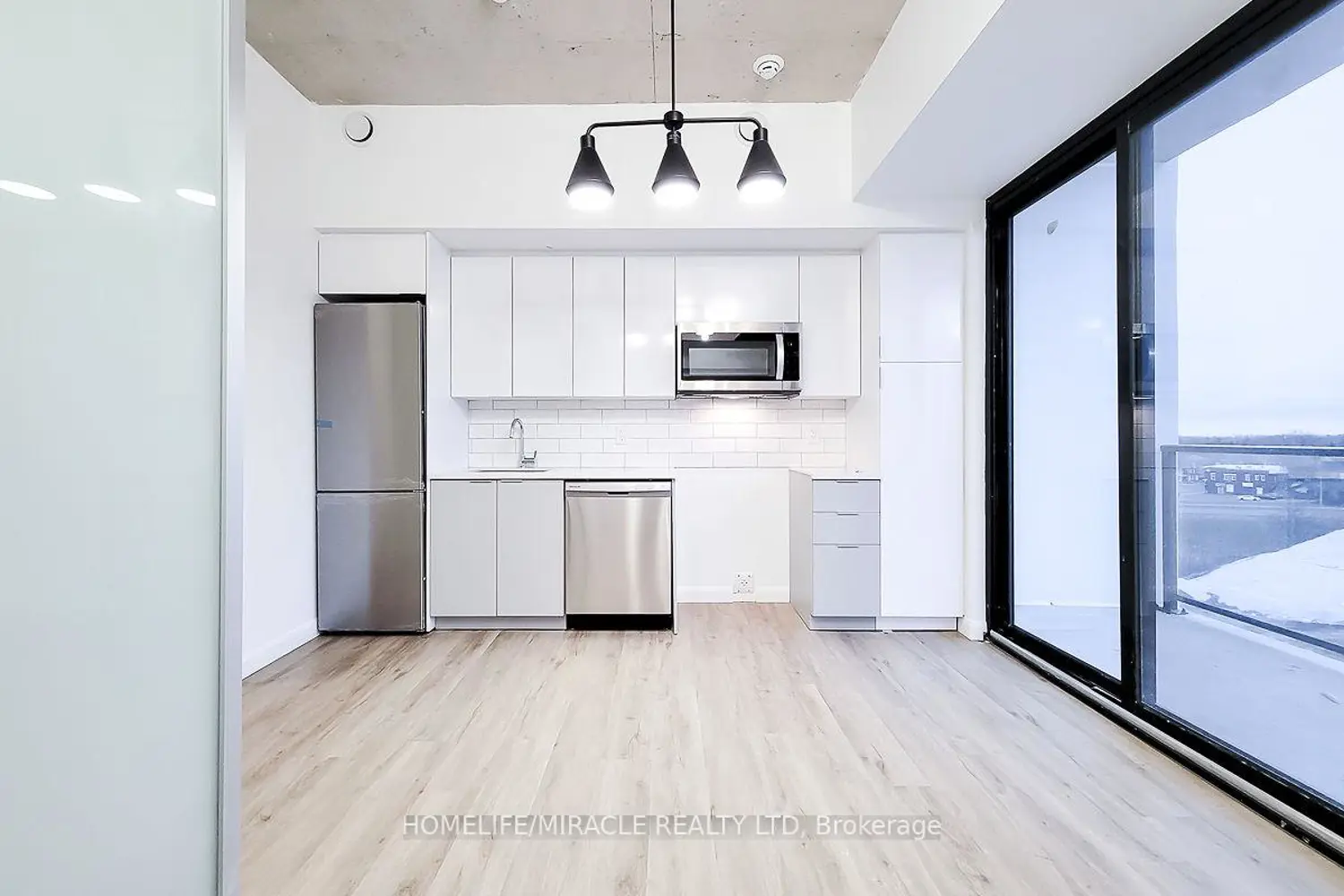 Additional image 10 of 7 Erie Avenue 609