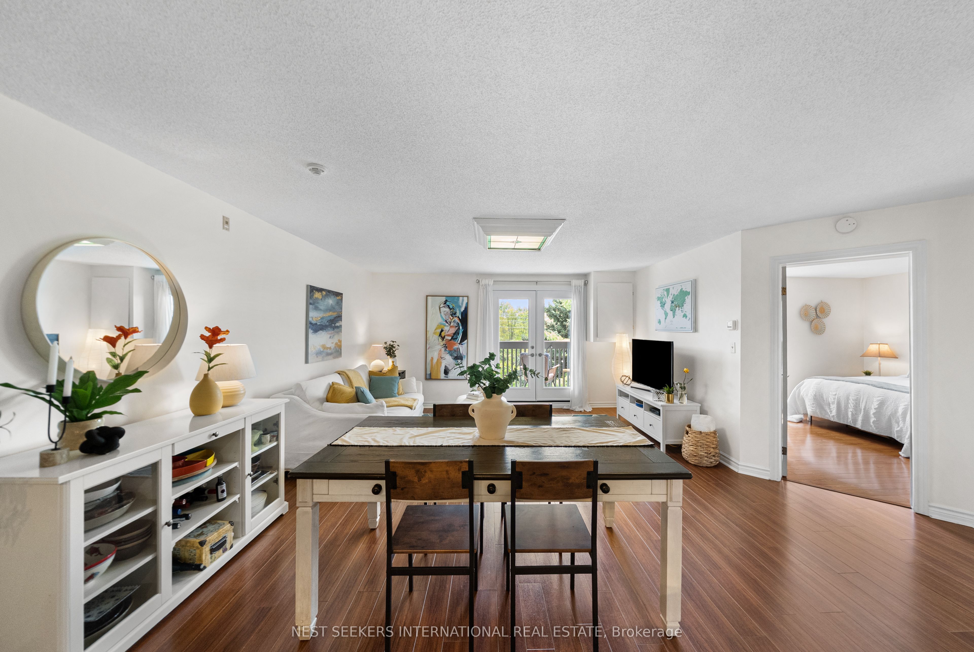 Additional image 4 of 301-2020 Cleaver Avenue, Burlington, ON, L7M 4C2