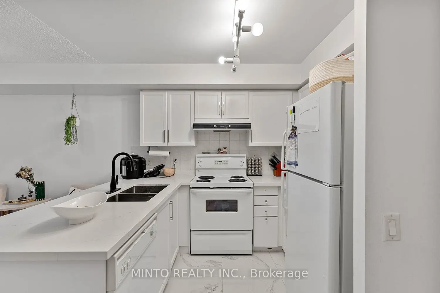 Additional image 11 of 51 Times Avenue 205